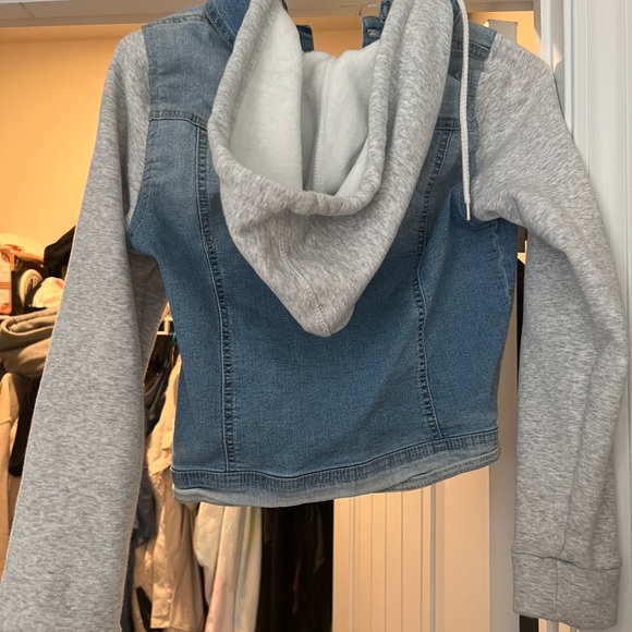 Women’s Jean Jacket - Picture 2 of 2